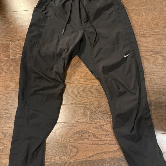Nike Dri-FIT ADV A.P.S. Woven Fitness Trousers - Size Small - Picture 1 of 11